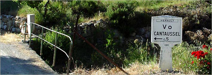 Entrée du domaine de Cantaussel Entrée du domaine de Cantaussel